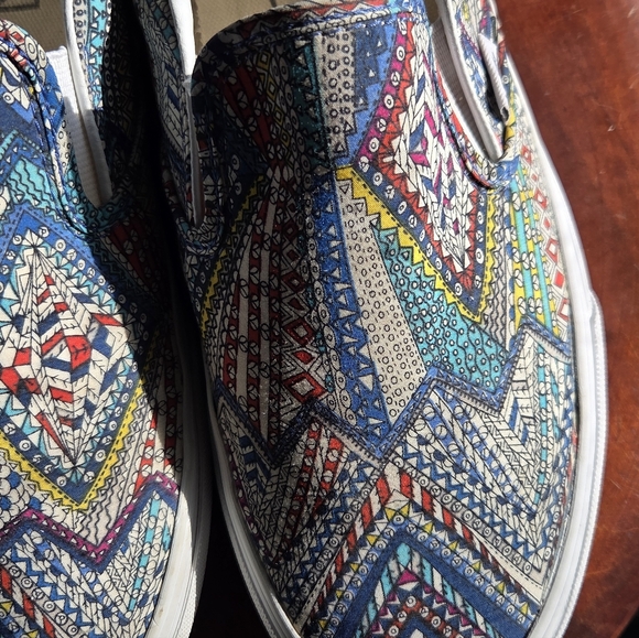 Vans Geometric Pattern Slip-ons - Picture 6 of 7